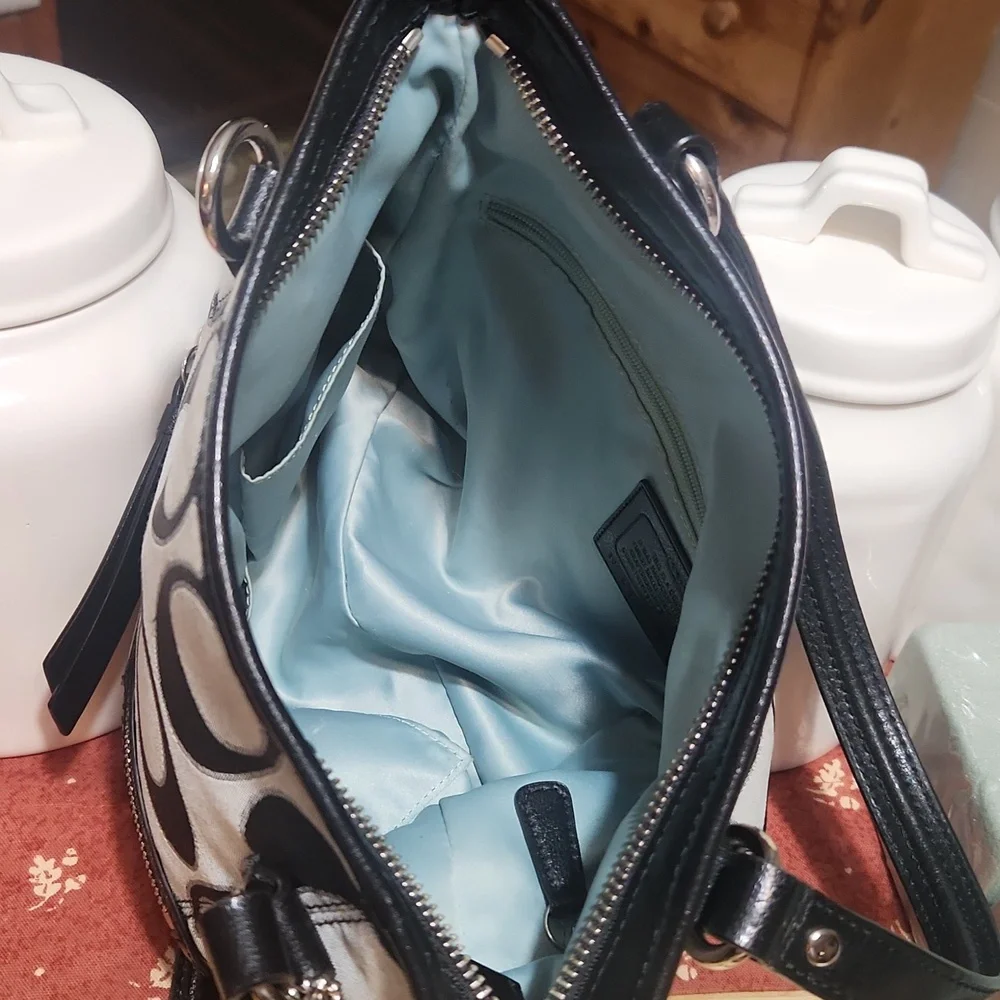 Coach Bag - Picture 12 of 15